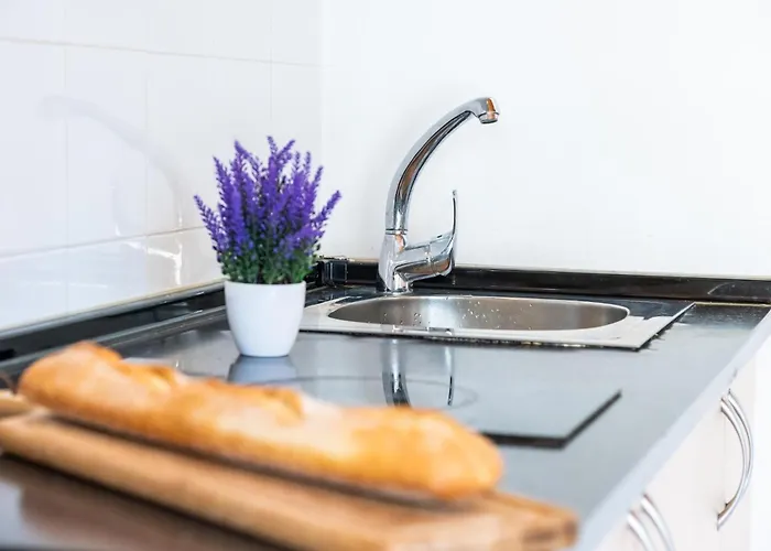 102 Bright With Pool View * Playa Feñabe