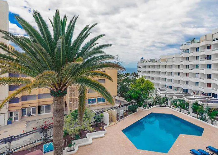 102 Bright With Pool View * Playa Feñabe