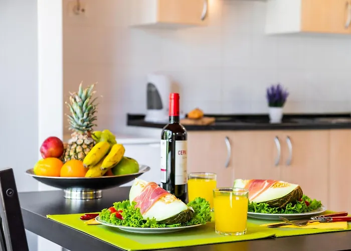 102 Bright With Pool View Playa Feñabe