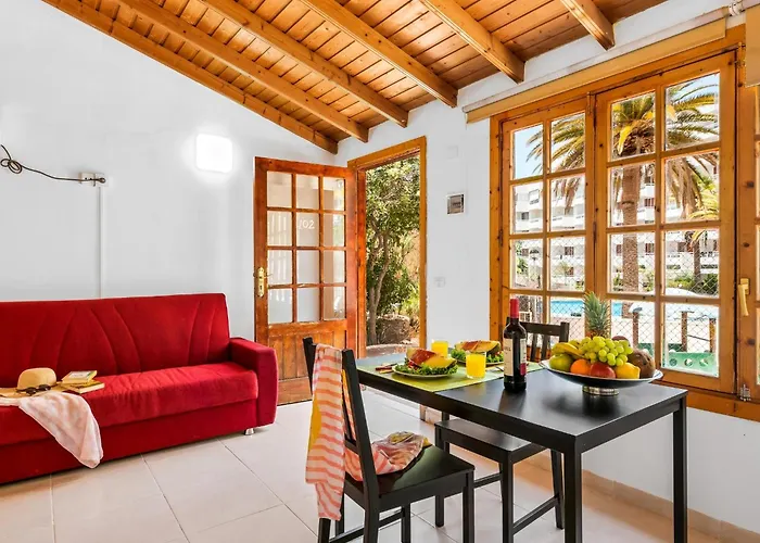 102 Bright With Pool View *